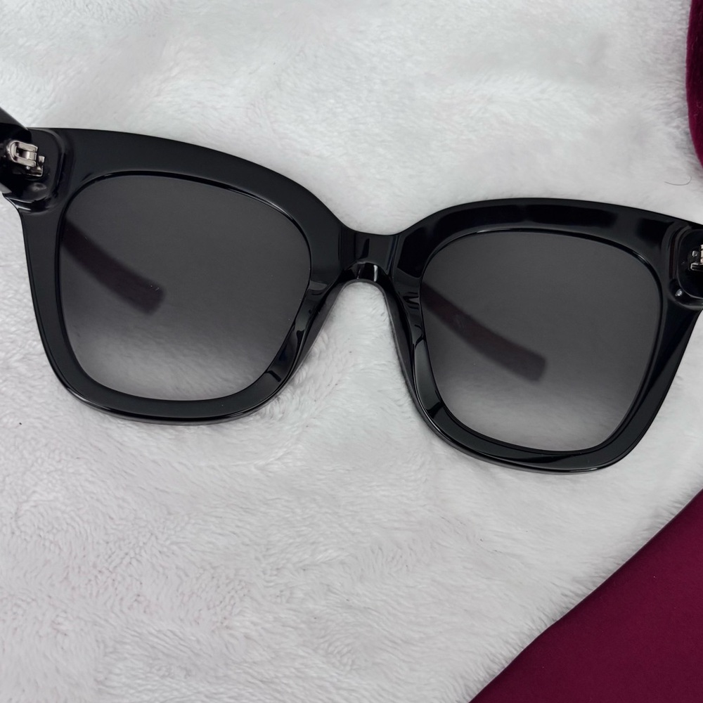 GUCCI GG0029S Black Oversize Square Fashion Sunglasses--NEW - Picture 9 of 15
